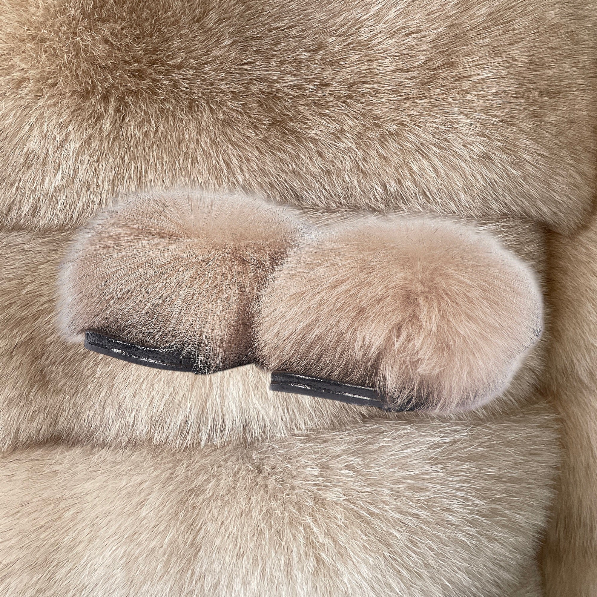 BEIGE FUR BALL SLIDES